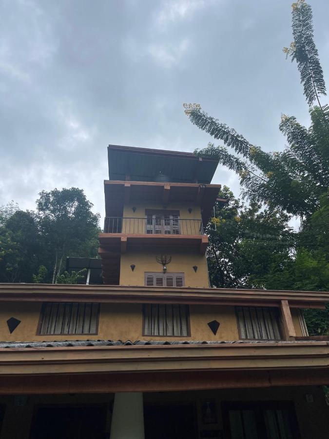 Eagles Lodge - Kandy Дигана Экстерьер фото